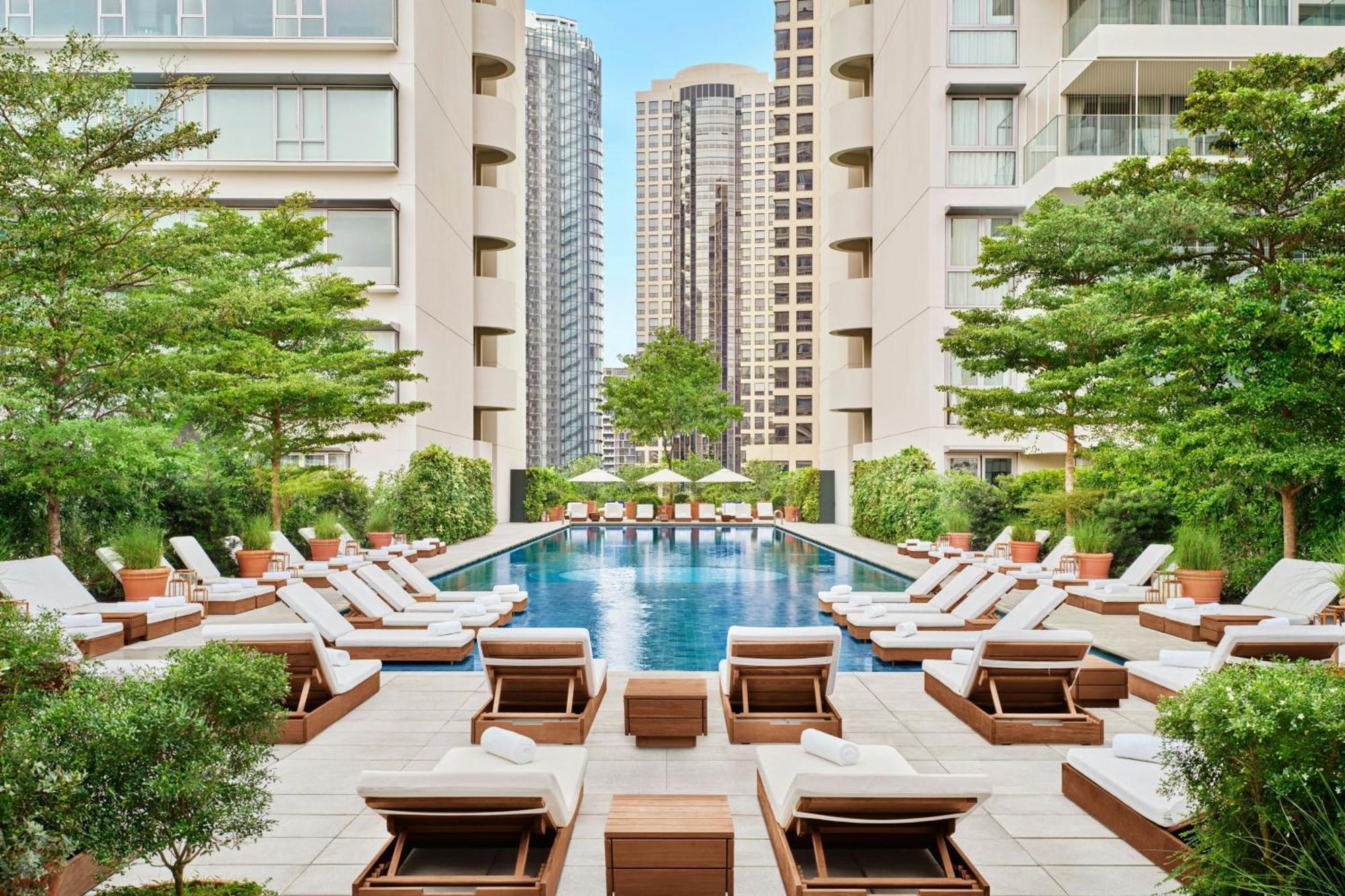 The Edition Khách sạn 5*